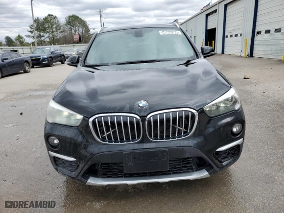 2018 BMW X1 xDrive28i with VIN WBXHT3C36J5F90927, listed as a Copart auction lot 45130255 with 119,192 mi miles and Salvage Title. Bid and sale history available at carsss.com. Image 5.