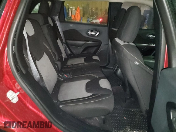 2016 Jeep Cherokee Altitude с VIN 1C4PJMAB2GW344648, выставлен на аукционе Copart как лот 84951044 с пробегом 103 032 миль миль и Списание • Salvage title. История ставок и продаж доступна на DreamBid. Изображение 12.