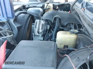 2000 Chevrolet Tahoe LT z VIN 1GNEK13T7YJ119463, wystawiony jako IAAI lot #41496896 z przebiegiem 260 455 mil mil oraz . Historia ofert i sprzedaży dostępna na DreamBid. Obrazek 12.