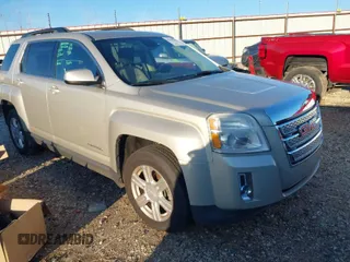 2015 GMC Terrain SLE with VIN 2GKALREK5F6139586, listed as a IAAI auction lot 41137332 with 162,829 mi miles. Bid and sale history available at carsss.com. Image 1.