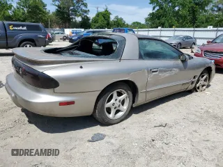 2001 Pontiac Firebird Firebird z VIN 2G2FS22KX12132170, wystawiony jako Copart lot #57558535 z przebiegiem Nie podano mil oraz Tytuł czysty. Historia ofert i sprzedaży dostępna na DreamBid. Obrazek 3.