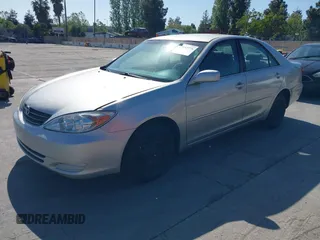 2004 Toyota Camry LE with VIN 4T1BE32K94U832506, listed as a IAAI auction lot 42152776 with 186,627 mi miles and . Bid and sale history available at carsss.com. Image 2.