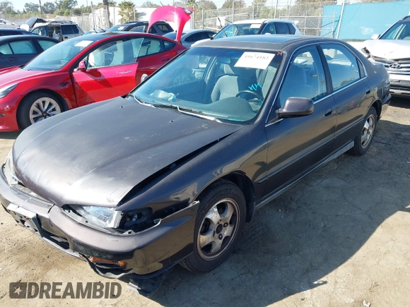 1997 Honda Accord Special Edition with VIN 1HGCD5605VA107036, listed as a IAAI auction lot 41674182 with 236,341 mi miles and . Bid and sale history available at carsss.com. Image 18.