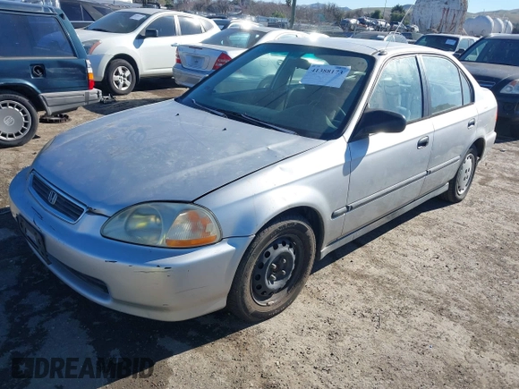 1997 Honda Civic DX z VIN 2HGEJ6528VH583518, wystawiony jako IAAI lot #41388173 z przebiegiem 250 513 mil mil oraz . Historia ofert i sprzedaży dostępna na DreamBid. Obrazek 2.