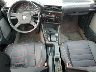 1988 BMW 3 Series 325e z VIN WBAAE6407J8823947, wystawiony jako Copart lot #85774214 z przebiegiem 170 520 mil mil oraz Czysty tytuł • Clean title. Historia ofert i sprzedaży dostępna na DreamBid. Obrazek 8.