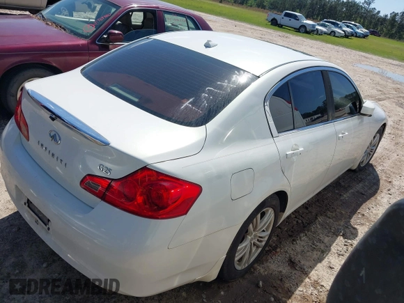 2012 Infiniti G25 Sedan Journey with VIN JN1DV6AP3CM700998, listed as a IAAI auction lot 41981952 with 193,539 mi miles. Bid and sale history available at carsss.com. Image 4.