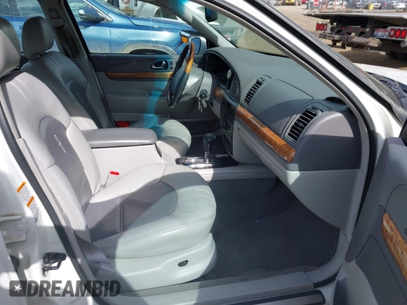 1999 Lincoln Continental с VIN 1LNHM97V2XY708917, выставлен на аукционе IAAI как лот 42282254 с пробегом 283 827 миль миль и . История ставок и продаж доступна на DreamBid. Изображение 5.