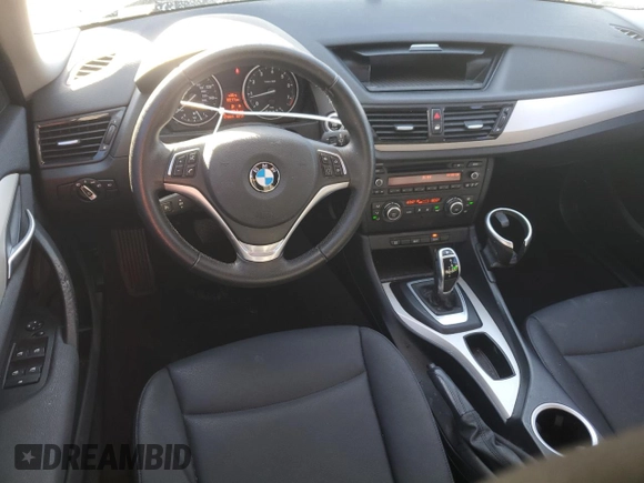 2015 BMW X1 sDrive28i with VIN WBAVM1C54FV316825, listed as a Copart auction lot 83592644 with 76,823 mi miles and Salvage Title. Bid and sale history available at carsss.com. Image 8.