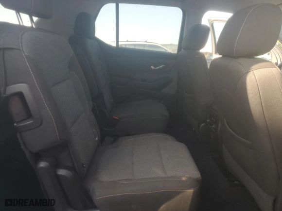2019 Chevrolet Traverse LT Cloth with VIN 1GNERGKW8KJ305014, listed as a Copart auction lot 51271995 with 33,893 mi miles and Non Repairable. Bid and sale history available at carsss.com. Image 11.