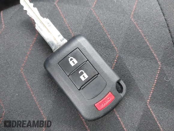 2024 Mitsubishi Mirage ES z VIN ML32AUHJ5RH018781, wystawiony jako IAAI lot #42442703 z przebiegiem 10 749 mil mil oraz . Historia ofert i sprzedaży dostępna na DreamBid. Obrazek 11.