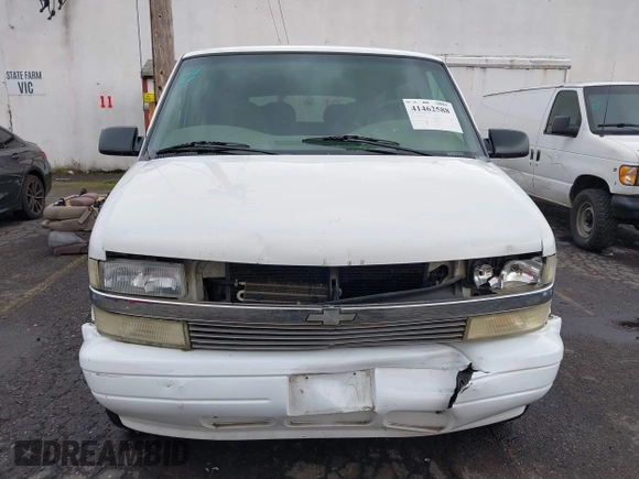2002 Chevrolet Astro with VIN 1GNDM19X02B153455, listed as a IAAI auction lot 41462588 with 349,613 mi miles. Bid and sale history available at carsss.com. Image 12.