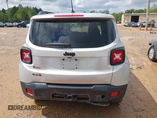 2017 Jeep Renegade Latitude z VIN ZACCJBBB2HPF61293, wystawiony jako IAAI lot #42004209 z przebiegiem 101 214 mil mil oraz . Historia ofert i sprzedaży dostępna na DreamBid. Obrazek 16.