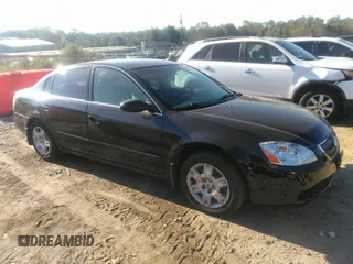 2004 Nissan Altima S with VIN 1N4AL11D64C123721, listed as a IAAI auction lot 40568351 with 219,388 mi miles. Bid and sale history available at carsss.com. Image 1.