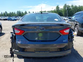 2016 Ford Fusion SE with VIN 3FA6P0T91GR263632, listed as a IAAI auction lot 42622712 with 184,000 mi miles and . Bid and sale history available at DreamBid. Image 17.