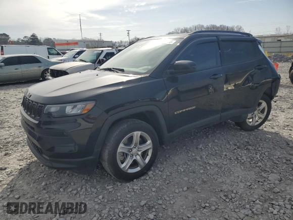 2023 Jeep Compass Latitude z VIN 3C4NJDBN4PT544548, wystawiony jako Copart lot #47981135 z przebiegiem 21 335 mil mil oraz Szkoda całkowita • Salvage title. Historia ofert i sprzedaży dostępna na DreamBid. Obrazek 1.
