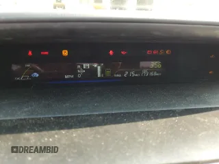 2013 Toyota Prius Two z VIN JTDZN3EU0D3225450, wystawiony jako Copart lot #59609815 z przebiegiem 173 168 mil mil oraz Czysty tytuł • Clean title. Historia ofert i sprzedaży dostępna na DreamBid. Obrazek 9.