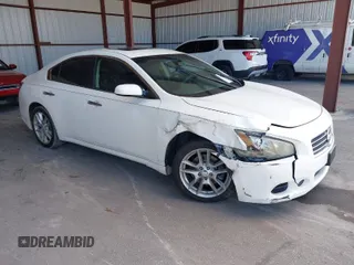 2010 Nissan Maxima 3.5 SV with VIN 1N4AA5AP7AC831432, listed as a IAAI auction lot 41967258 with 180,822 mi miles. Bid and sale history available at carsss.com. Image 1.