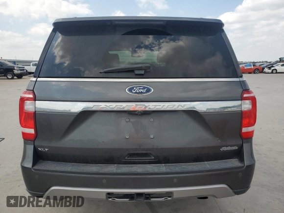 2018 Ford Expedition XLT with VIN 1FMJU1HT1JEA28404, listed as a Copart auction lot 53032535 with 97,462 mi miles and Salvage Title. Bid and sale history available at carsss.com. Image 6.
