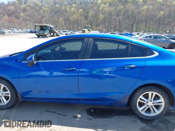 2017 Chevrolet Cruze LT with VIN 1G1BE5SM1H7109697, listed as a IAAI auction lot 42041805 with 152,953 mi miles and . Bid and sale history available at DreamBid. Image 14.
