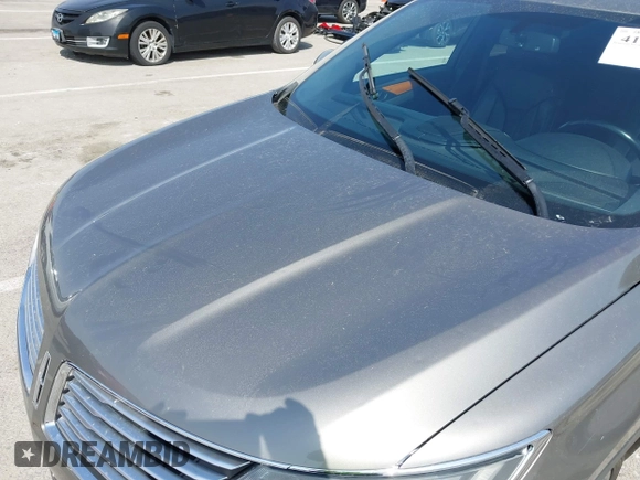 2017 Lincoln MKC Select with VIN 5LMCJ2C9XHUL36333, listed as a IAAI auction lot 41932497 with 111,065 mi miles and . Bid and sale history available at DreamBid. Image 17.