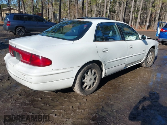 1998 Buick Regal LS with VIN 2G4WB52K4W1438044, listed as a IAAI auction lot 41534286 with 168,459 mi miles. Bid and sale history available at carsss.com. Image 4.