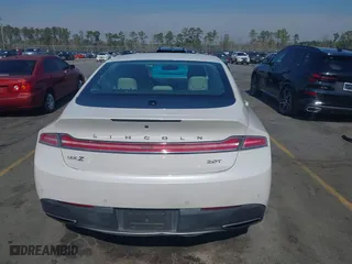 2017 Lincoln MKZ Reserve with VIN 3LN6L5E95HR613292, listed as a IAAI auction lot 41666042 with 143,239 mi miles. Bid and sale history available at carsss.com. Image 16.