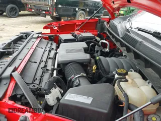 2020 Chevrolet Silverado 1500 Work Truck z VIN 1GCRYAEH5LZ231013, wystawiony jako IAAI lot #42003312 z przebiegiem 132 965 mil mil oraz . Historia ofert i sprzedaży dostępna na DreamBid. Obrazek 19.