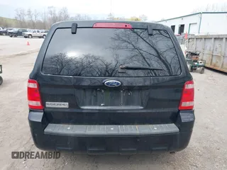 2009 Ford Escape XLS z VIN 1FMCU02759KA61417, wystawiony jako IAAI lot #42102452 z przebiegiem 207 262 mil mil oraz . Historia ofert i sprzedaży dostępna na DreamBid. Obrazek 16.