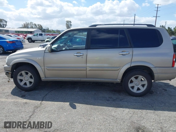 2003 Suzuki XL-7 Touring with VIN JS3TX92V634107042, listed as a IAAI auction lot 41902576 with 176,439 mi miles. Bid and sale history available at carsss.com. Image 13.