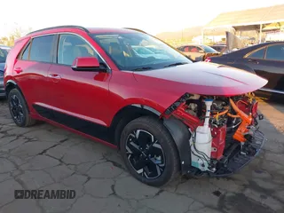 2023 Kia Niro Wave with VIN KNDCT3L12P5035730, listed as a IAAI auction lot 41290443 with 11,841 mi miles and . Bid and sale history available at DreamBid. Image 1.