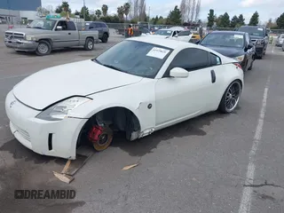 2003 Nissan 350Z Touring with VIN JN1AZ34EX3T008484, listed as a IAAI auction lot 41979820 with 190,222 mi miles. Bid and sale history available at carsss.com. Image 2.