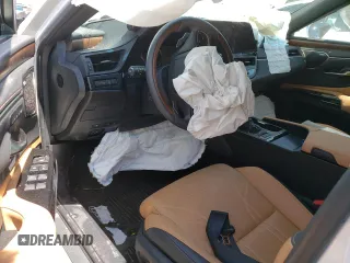 2024 Lexus ES 350 Luxury with VIN 58AEZ1B19RU176840, listed as a Copart auction lot 70298934 with Not provided miles and Salvage title. Bid and sale history available at DreamBid. Image 8.