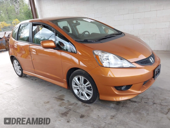 2010 Honda Fit Sport with VIN JHMGE8G41AS005199, listed as a IAAI auction lot 42272621 with 205,682 mi miles and . Bid and sale history available at DreamBid. Image 1.