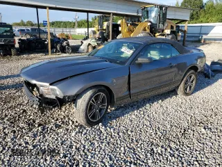 2010 Ford Mustang V6 с VIN 1ZVBP8EN0A5127744, выставлен на аукционе Copart как лот 73587404 с пробегом 113 981 миль миль и Чистый • Clean title. История ставок и продаж доступна на DreamBid. Изображение 1.