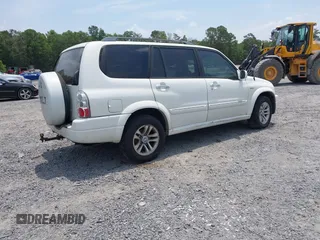2005 Suzuki XL7 LX with VIN JS3TY92V454107525, listed as a IAAI auction lot 42586384 with 160,541 mi miles and . Bid and sale history available at DreamBid. Image 4.