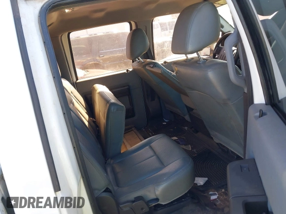 2016 Ford F-250 Lariat z VIN 1FT7W2B6XGEC21175, wystawiony jako IAAI lot #41404523 z przebiegiem 221 871 mil mil oraz . Historia ofert i sprzedaży dostępna na DreamBid. Obrazek 8.