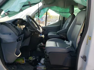 2018 Ford Transit Passenger XL with VIN 1FBZX2YM5JKA70836, listed as a Copart auction lot 56246485 with 60,391 mi miles and Salvage title. Bid and sale history available at DreamBid. Image 7.