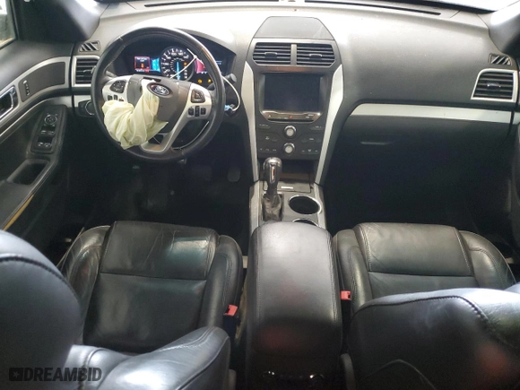 2014 Ford Explorer XLT with VIN 1FM5K8D81EGA12442, listed as a Copart auction lot 52191745 with 131,074 mi miles and Clean Title. Bid and sale history available at carsss.com. Image 8.