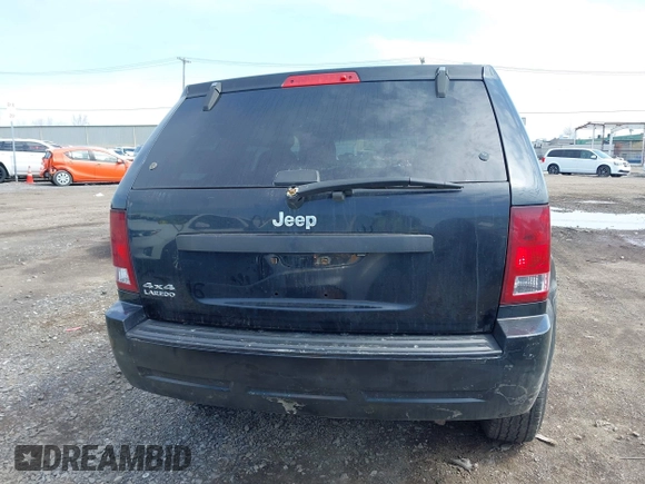 2008 Jeep Grand Cherokee Laredo with VIN 1J8GR48K48C119836, listed as a IAAI auction lot 42114083 with 129,352 mi miles. Bid and sale history available at carsss.com. Image 16.