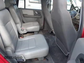 2005 Ford Expedition Special Service с VIN 1FMFU165X5LA19826, выставлен на аукционе IAAI как лот 42616754 с пробегом 90 397 миль миль и . История ставок и продаж доступна на DreamBid. Изображение 8.
