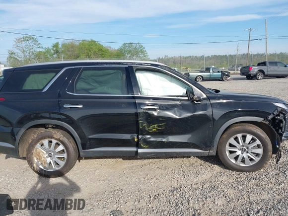 2025 Hyundai Palisade SEL z VIN KM8R24GE9SU861372, wystawiony jako IAAI lot #42079649 z przebiegiem 13 813 mil mil oraz . Historia ofert i sprzedaży dostępna na DreamBid. Obrazek 14.