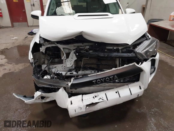 2016 Toyota 4Runner Limited with VIN JTEBU5JR0G5340216, listed as a IAAI auction lot 41824008 with 143,013 mi miles and . Bid and sale history available at DreamBid. Image 6.