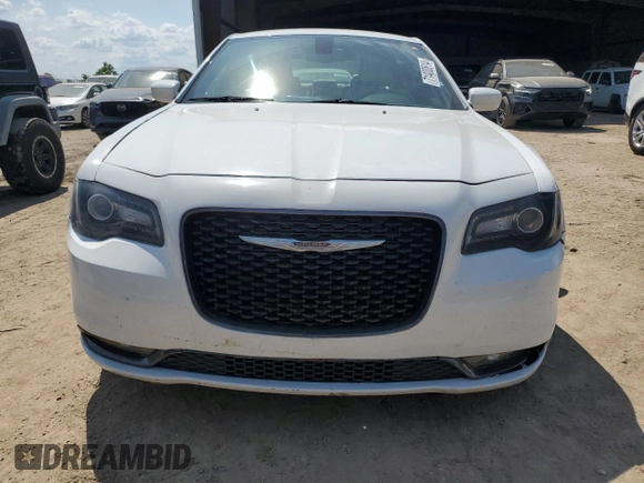 2017 Chrysler 300 S with VIN 2C3CCABG3HH564984, listed as a Copart auction lot 71400614 with 85,902 mi miles and Salvage Title. Bid and sale history available at DreamBid. Image 5.