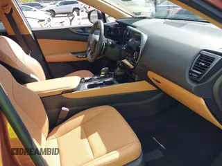 2025 Lexus NX 250 z VIN 2T2ADCAZ5SC019123, wystawiony jako IAAI lot #41485688 z przebiegiem 4 189 mil mil oraz . Historia ofert i sprzedaży dostępna na DreamBid. Obrazek 5.