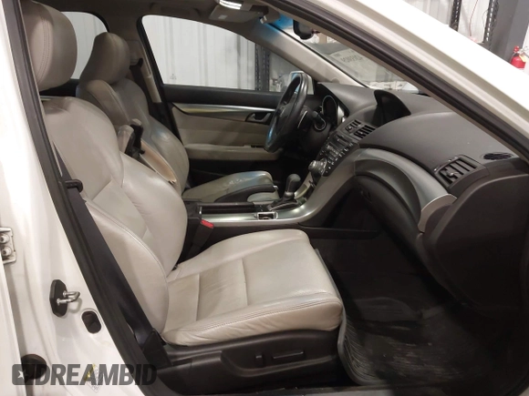 2010 Acura TL Technology z VIN 19UUA9F52AA002593, wystawiony jako IAAI lot #42033029 z przebiegiem 180 706 mil mil oraz . Historia ofert i sprzedaży dostępna na DreamBid. Obrazek 5.