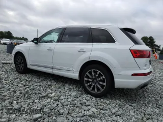 2017 Audi Q7 Premium Plus with VIN WA1LAAF79HD007810, listed as a Copart auction lot 65116745 with 193,643 mi miles and Clean title. Bid and sale history available at DreamBid. Image 2.