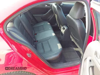 2014 Volkswagen Jetta SE z VIN 3VWD17AJ4EM284216, wystawiony jako IAAI lot #42803481 z przebiegiem 159 177 mil mil oraz . Historia ofert i sprzedaży dostępna na DreamBid. Obrazek 8.