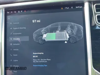 2016 Tesla Model X 70D z VIN 5YJXCAE27GF021994, wystawiony jako IAAI lot #41976475 z przebiegiem 70 771 mil mil oraz . Historia ofert i sprzedaży dostępna na DreamBid. Obrazek 18.