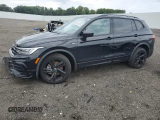 2024 Volkswagen Tiguan SE R-Line Black z VIN 3VV8B7AX8RM104359, wystawiony jako Copart lot #65224155 z przebiegiem 11 802 mil mil oraz Szkoda całkowita • Salvage title. Historia ofert i sprzedaży dostępna na DreamBid. Obrazek 1.