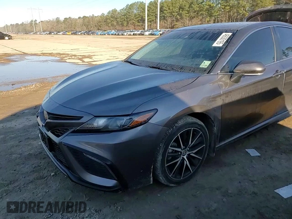 2024 Toyota Camry SE with VIN 4T1G11AK1RU202493, listed as a Copart auction lot 46630195 with 30,374 mi miles and Salvage Title. Bid and sale history available at carsss.com. Image 11.